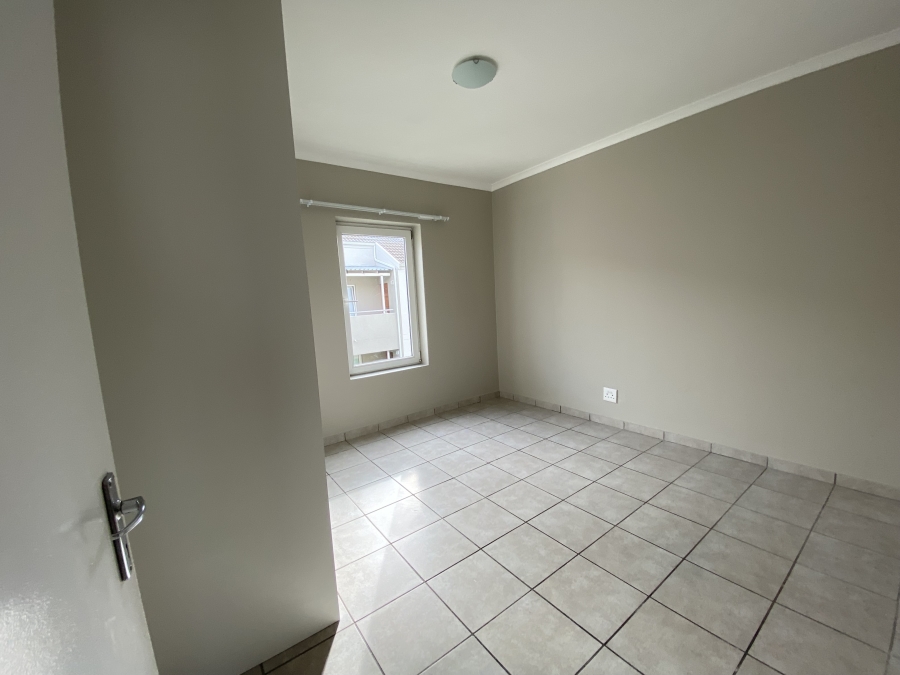 To Let 2 Bedroom Property for Rent in Klein Drakenstein Western Cape